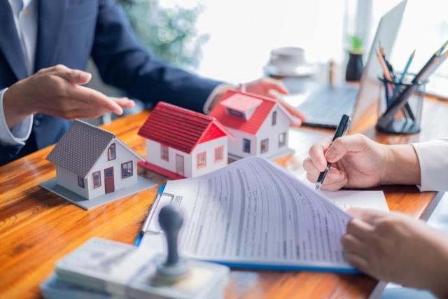 Can I buyout my existing mortgage loan to other bank with lower rate